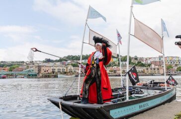 The Lord Mayor of Bristol goes plastic fishing (1)