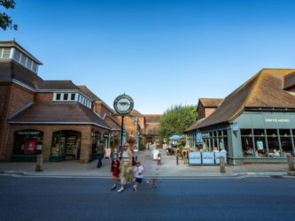 The Furlong Shopping CentreEntrance