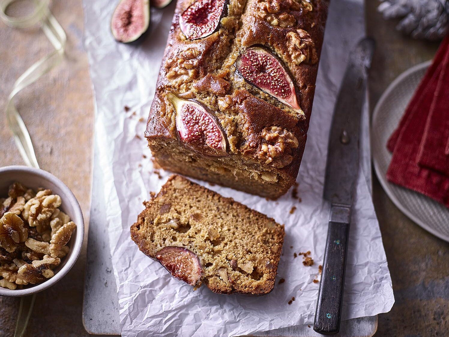 Californian Walnuts_ GINGER WALNUT & FIG LOAF CAKE_75480